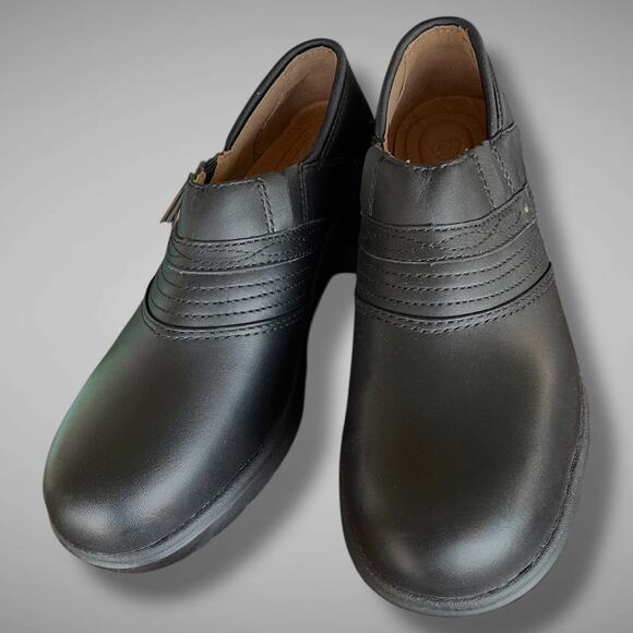 NWT Women's 8.5B ARIAT Black Leather Performance Steel Toe Safety Work Boot Clog - Picture 2 of 12